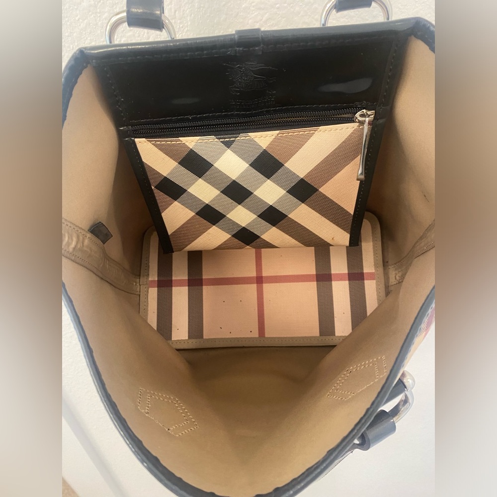 Authentic Burberry tote shoulder bag - Picture 6 of 9